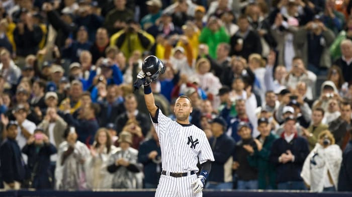 2009: Jeter becomes the Yankees' all-time hits leader