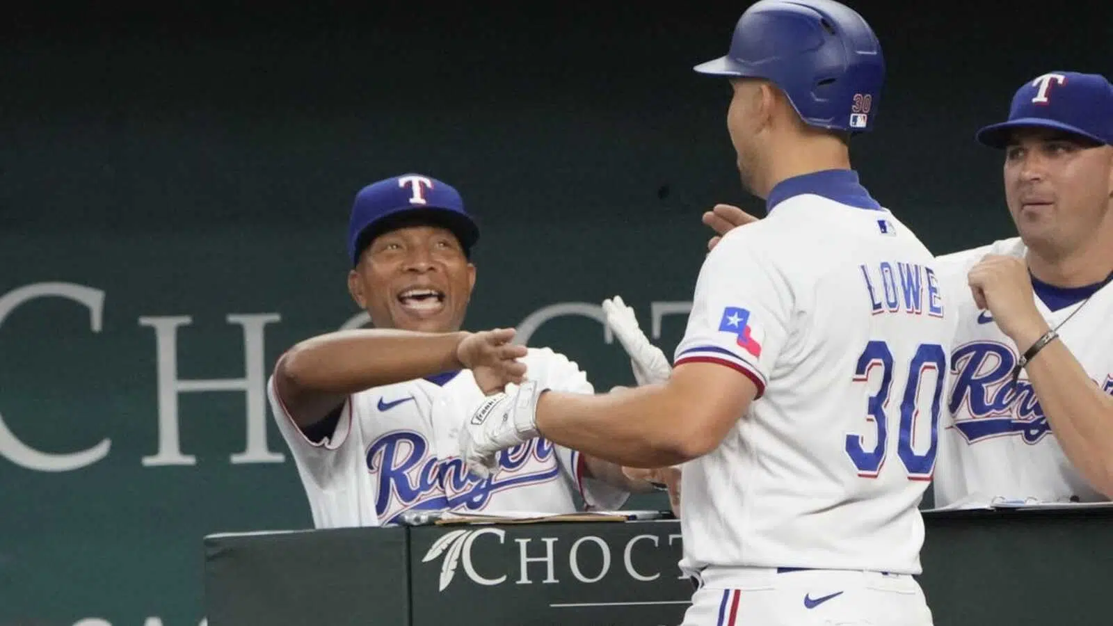 Rangers, hoping to escape chaos, travel to face Twins Rangers, hoping to escape chaos, travel to face Twins