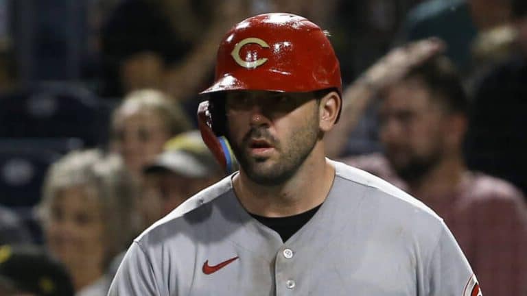 Reds activate Mike Moustakas; transfer Joey Votto to 60-day IL